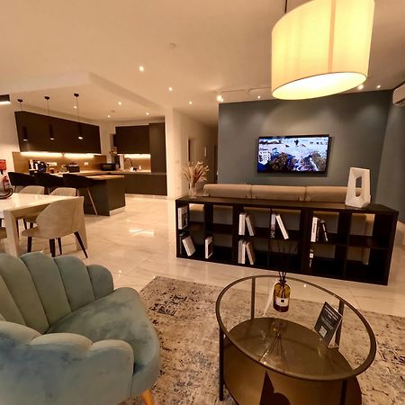 Modern Apartment In St Julian'S Malta, With Breathtaking Views Of Spinola Bay Saint Julian's Exterior foto