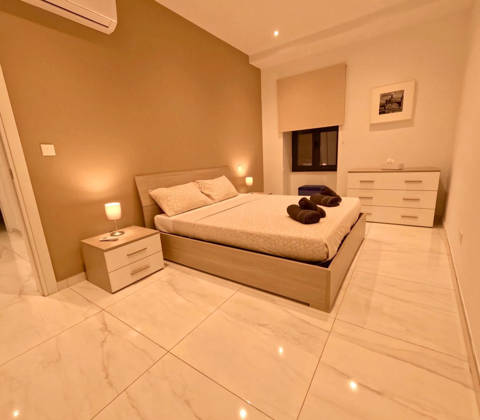 Modern Apartment In St Julian'S Malta, With Breathtaking Views Of Spinola Bay Saint Julian's Exterior foto