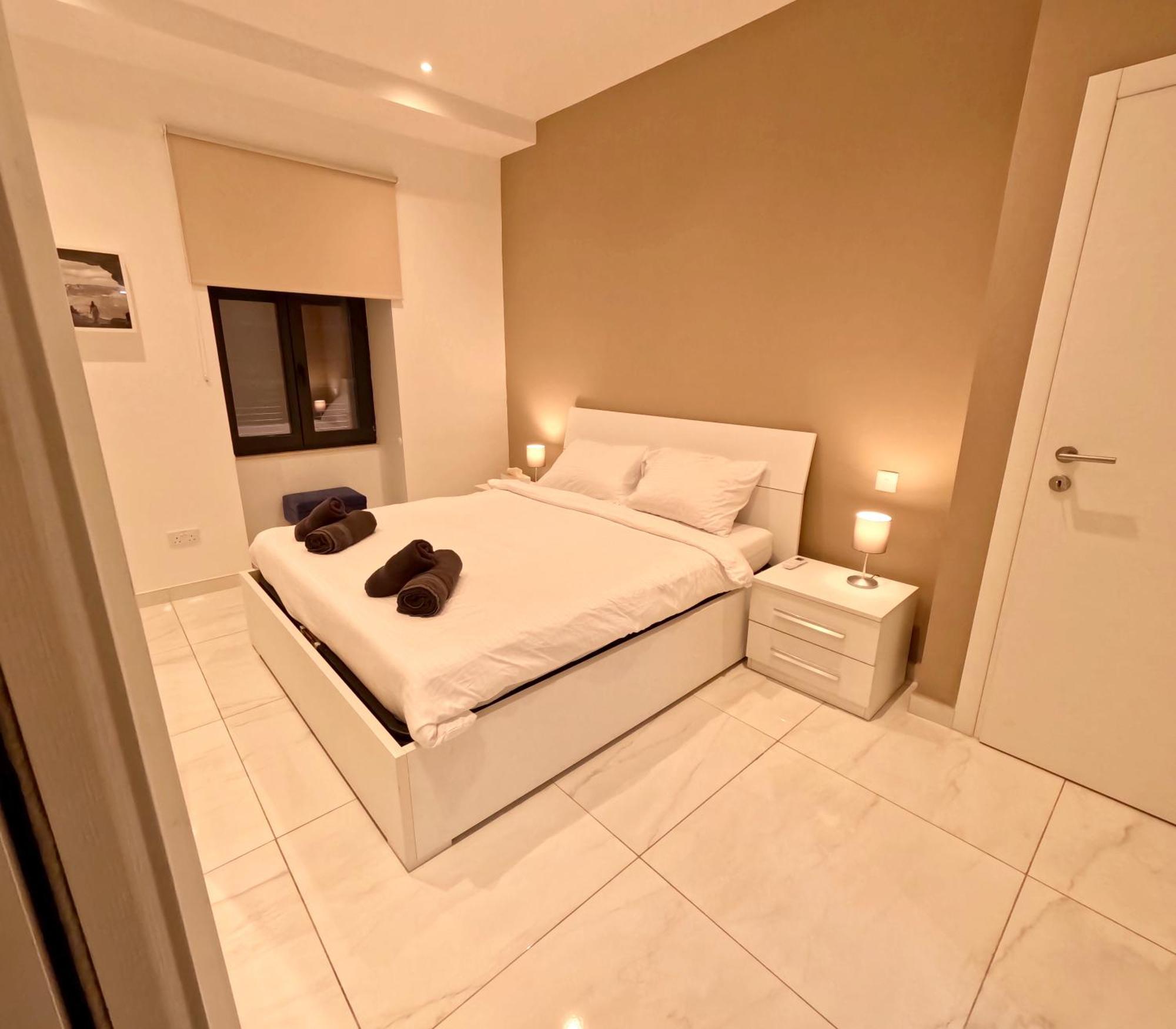 Modern Apartment In St Julian'S Malta, With Breathtaking Views Of Spinola Bay Saint Julian's Exterior foto