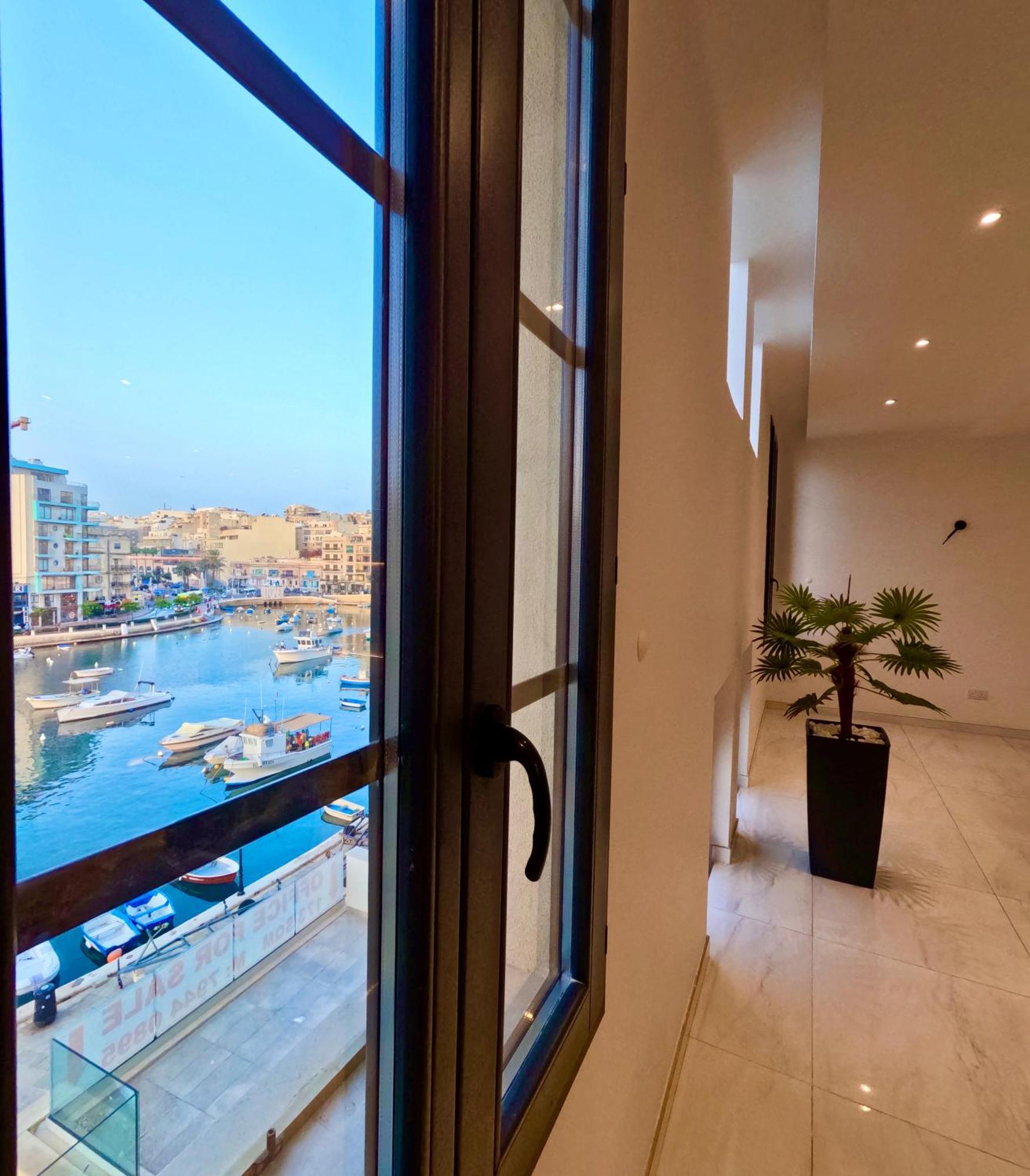 Modern Apartment In St Julian'S Malta, With Breathtaking Views Of Spinola Bay Saint Julian's Exterior foto